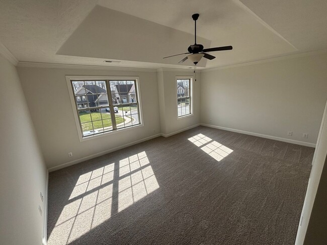 Building Photo - Move-In Ready Rental with Private Fenced Backyard