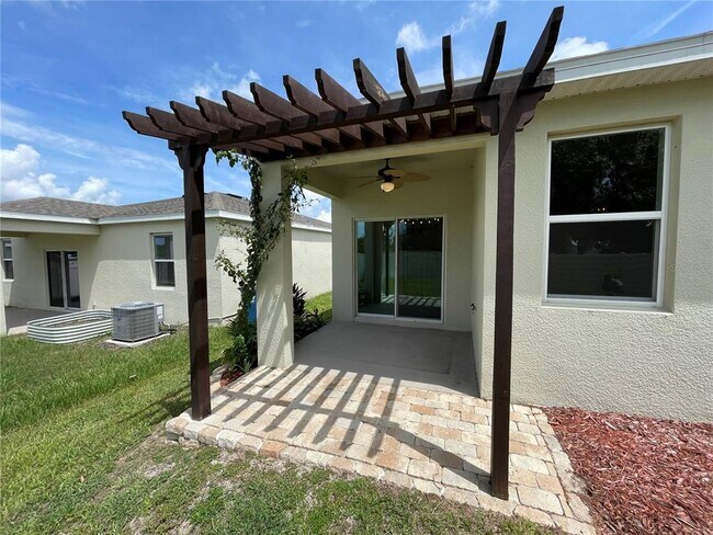 Building Photo - 689 Crown Rose Dr