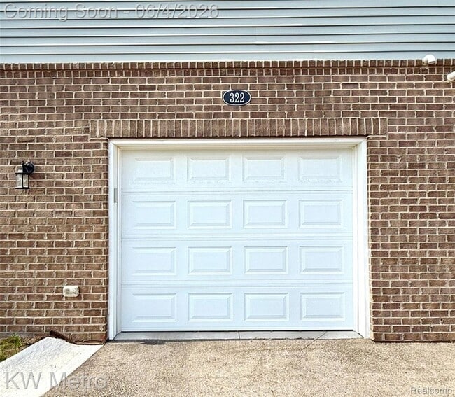 Building Photo - 322 Jeff Keeton Dr