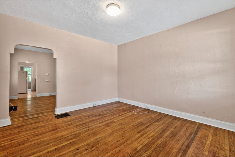 Building Photo - 5532 Robin Ave