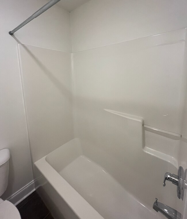 Building Photo - 108 Bentwood Cir