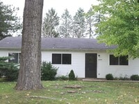 Building Photo - 25274 W Lincoln Dr