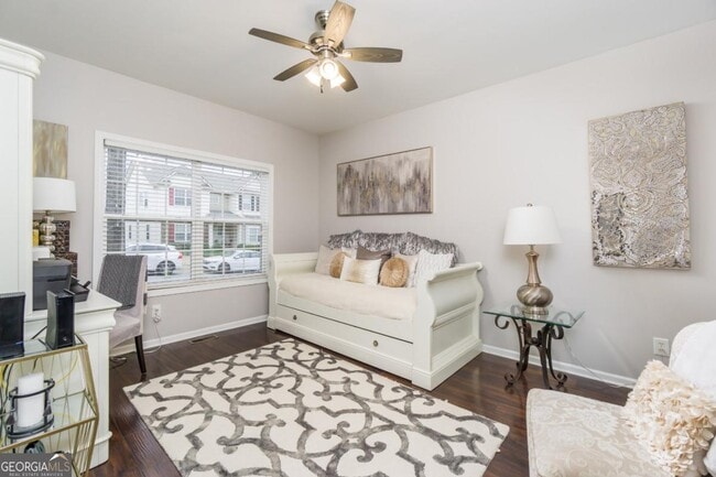 Building Photo - 2449 Suwanee Pointe Dr