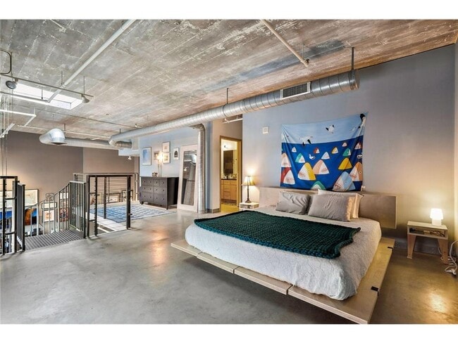 Building Photo - 250 Park Ave