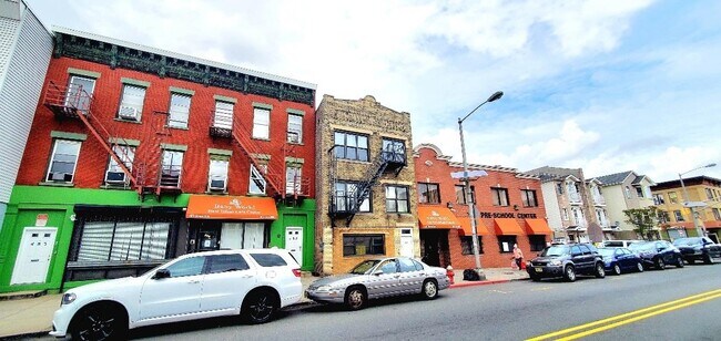 Building Photo - 487 Ocean Ave