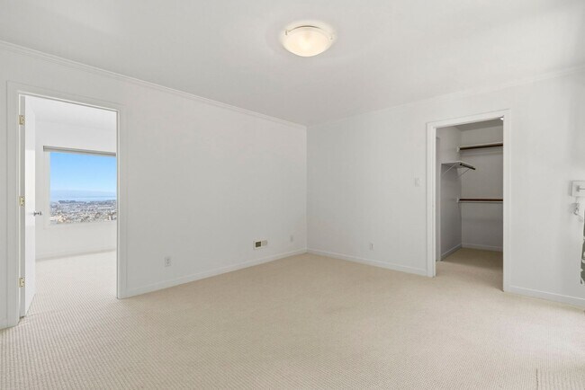 Building Photo - 45 Graystone Terrace