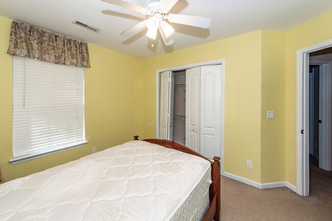 Building Photo - 5 Bedroom 2.5 Bath Home in Indigo Fields - North Charleston