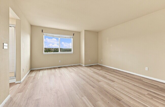 Building Photo - 15830 Abbeylara Ln