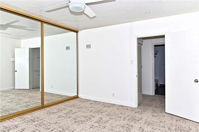 Building Photo - 1250 E Ocean Blvd