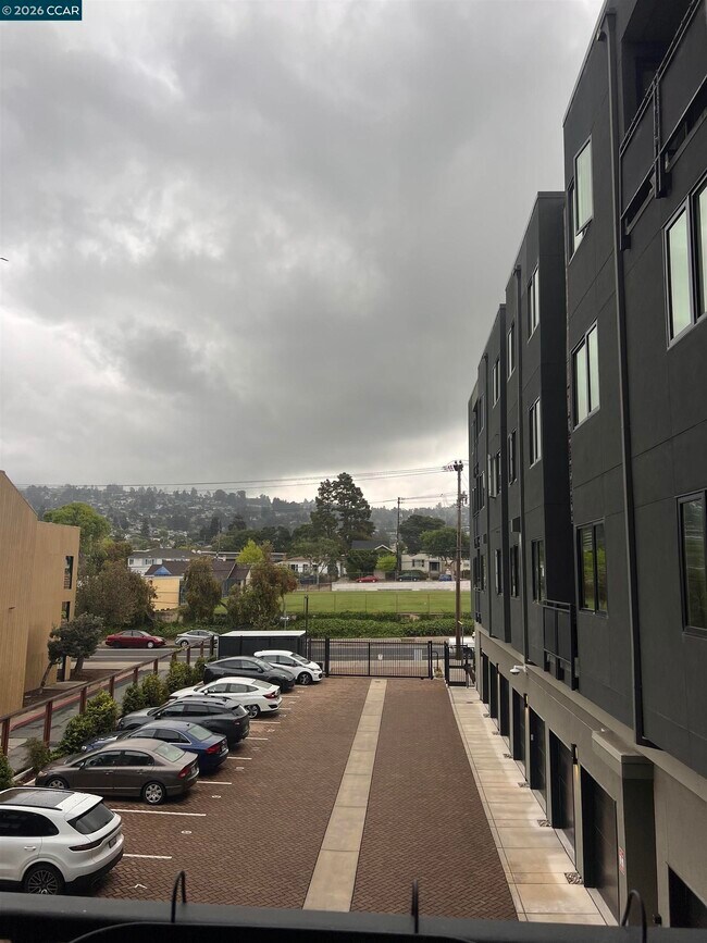 Building Photo - 10300 San Pablo Ave