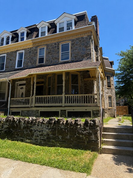 Building Photo - 420 W Chelten Ave