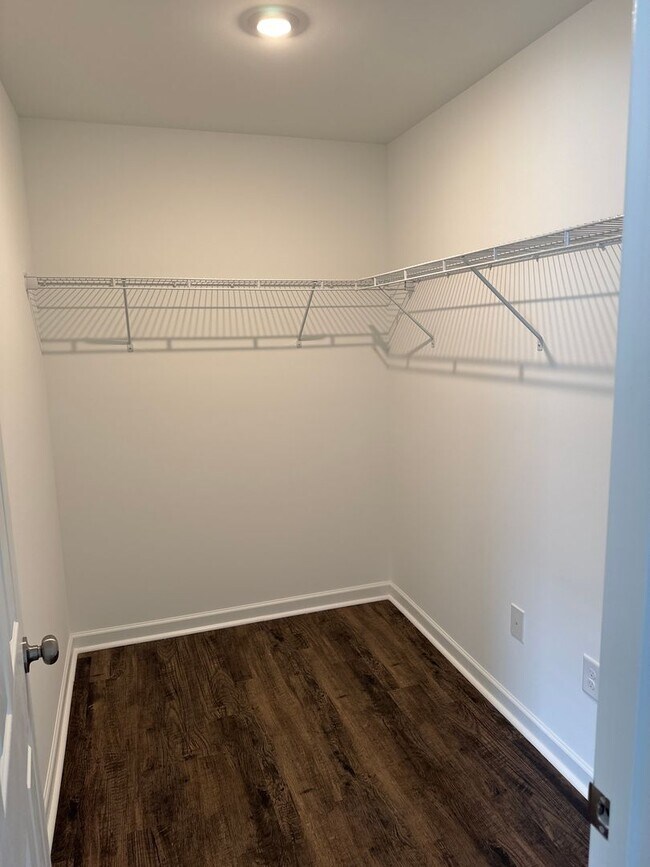 Building Photo - *48 Hour Look & Lease Bonus!* Three Bedroom | Two Bath Home in Deer Brook Crossing