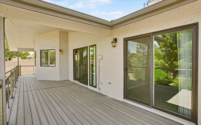 Building Photo - Beautifully Updated 3 Bed, 2 Bath Home on Nearly 1/3 Acre with Trex Deck