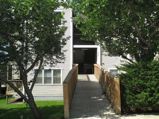 Building Photo - Charming 2 Bedroom/2 Bathroom Apartment in Halethorpe, MD!