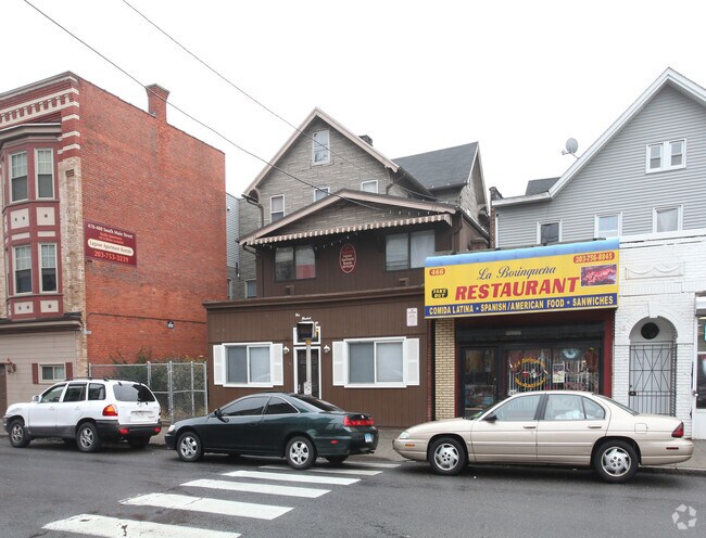 Building Photo - 472-474 S Main St