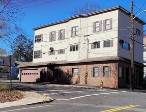Building Photo - 182 West St