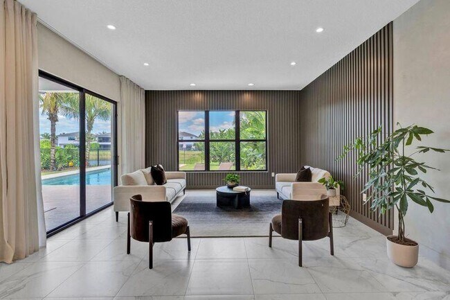 Building Photo - 8239 Oceanus Dr