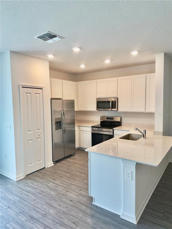 Building Photo - 4898 SW 81st Lp