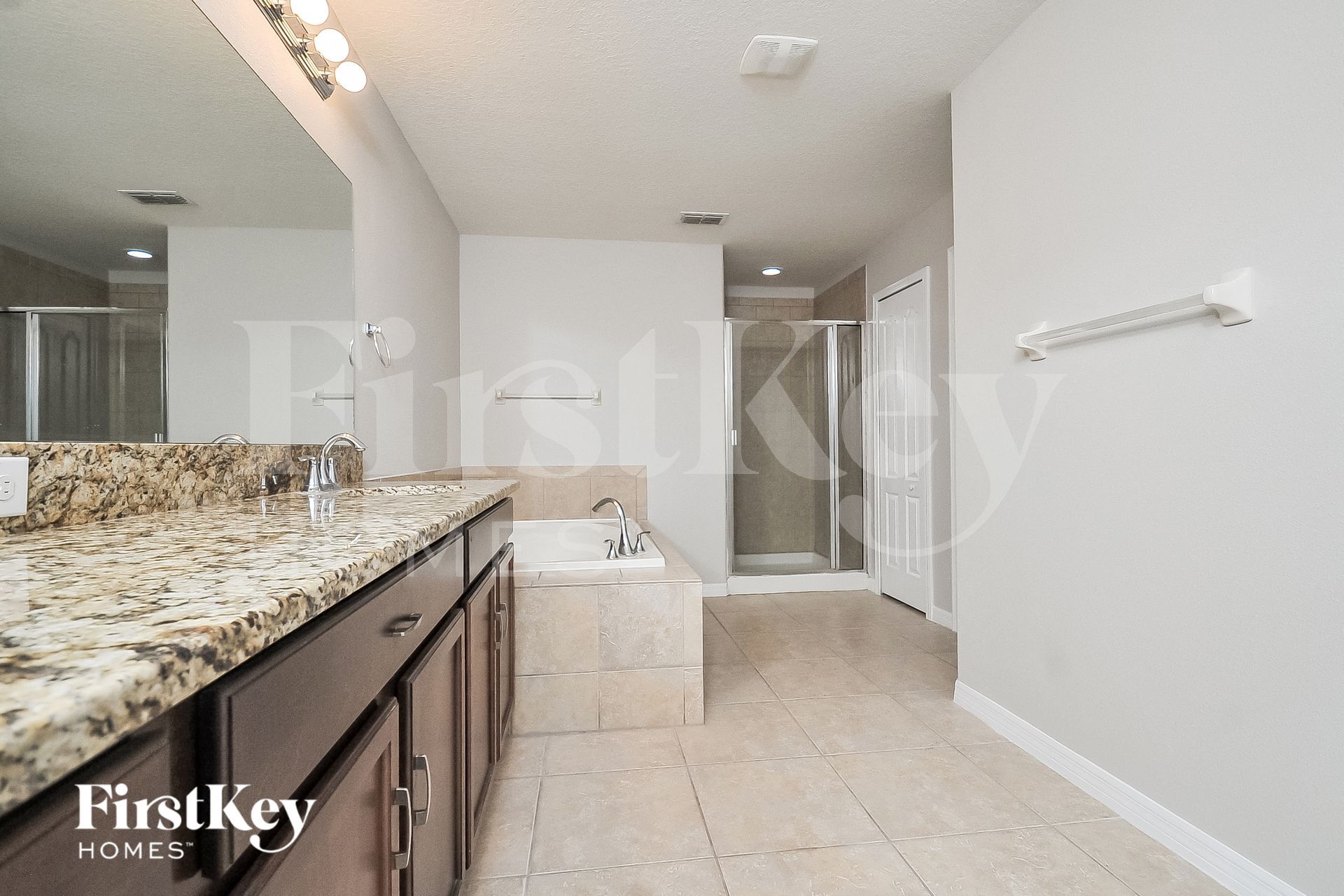 Building Photo - 10523 White Peacock Pl