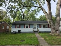 Building Photo - 9 Ambrose Ln