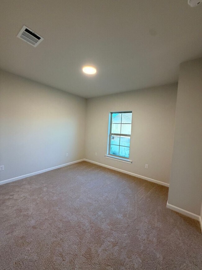 Building Photo - 189 Berkshire Pl