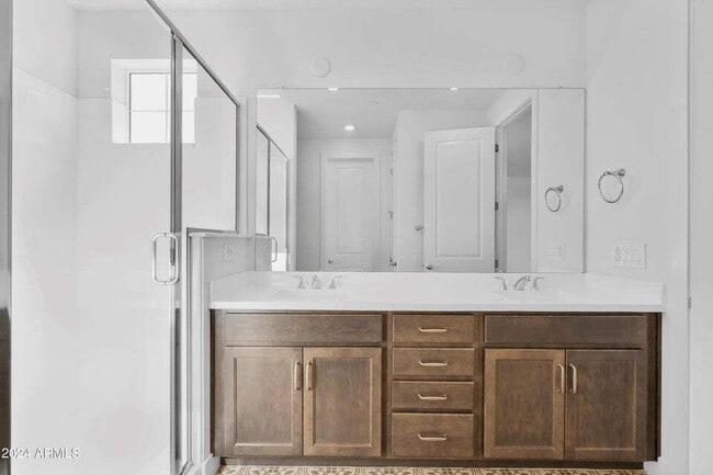 Building Photo - Luxurious Condo in Sterling Grove