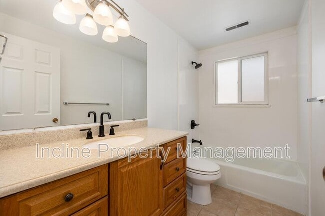 Building Photo - 1069 S 80 E