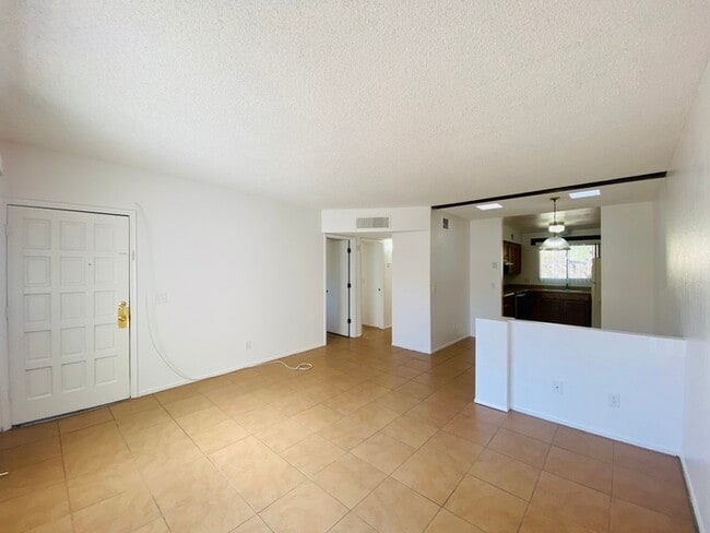 Primary Photo - Spacious Townhome Style Home with Large Ya...
