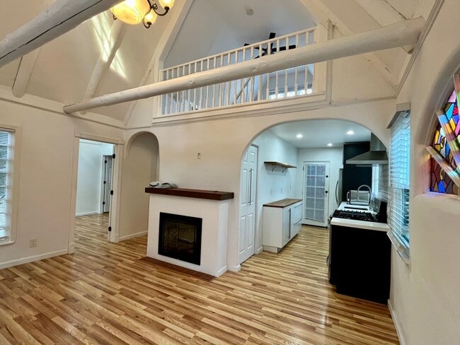 Building Photo - 3373.5 30th St