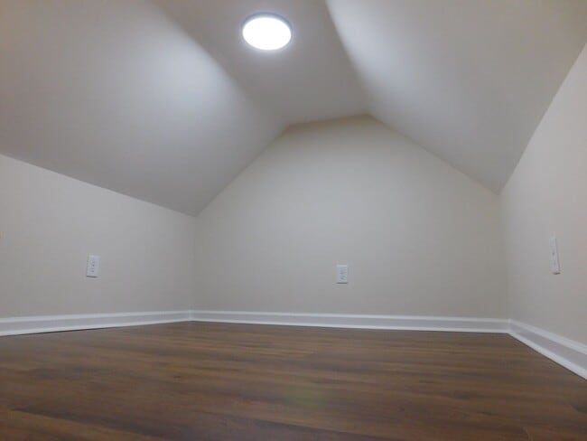 Building Photo - 160 Alexander Wy S