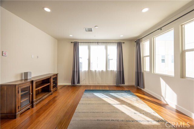 Building Photo - 3613 Jackson Way