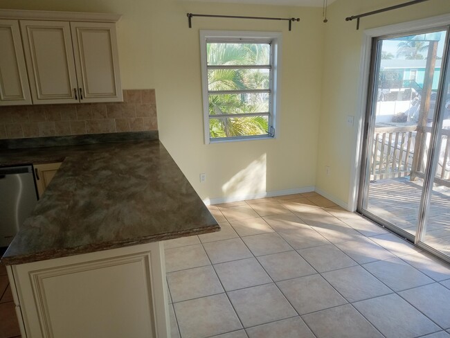 Building Photo - 201 Cutthroat Dr