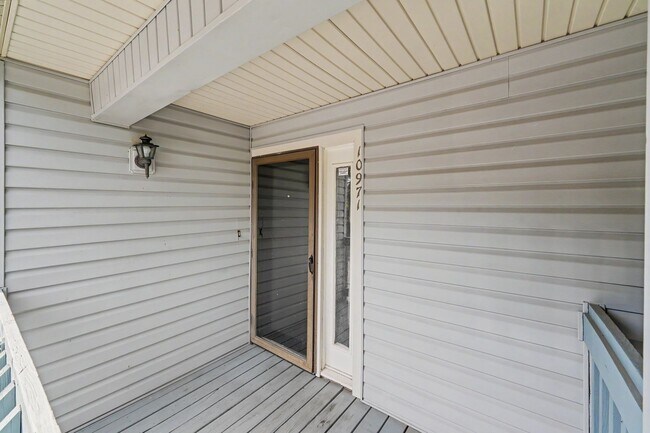 Building Photo - 10971 Harrowfield Rd