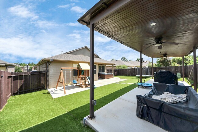 Building Photo - 7822 London Tower Ln