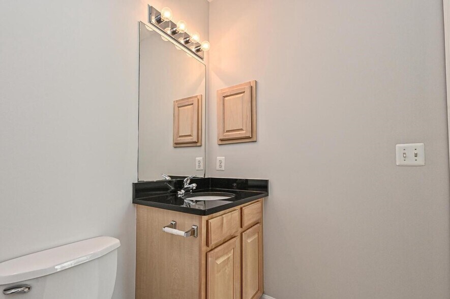 Building Photo - 11317 Aristotle Dr