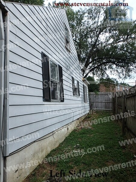 Building Photo - 1904 N Dixie Ave