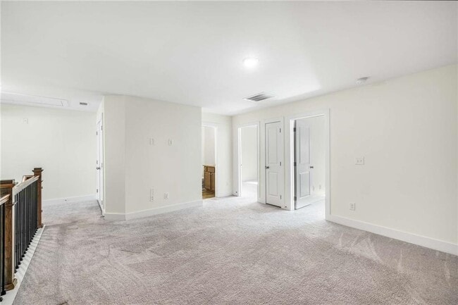 Building Photo - 7673 Squire Ct