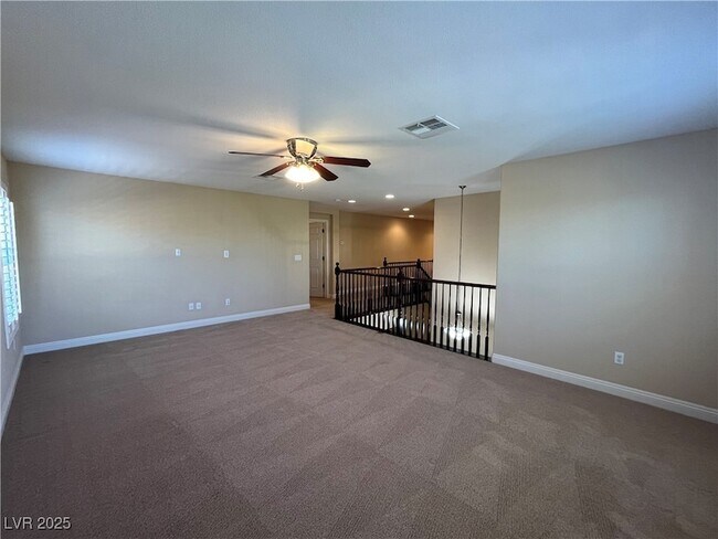 Building Photo - 892 White Sparrow St