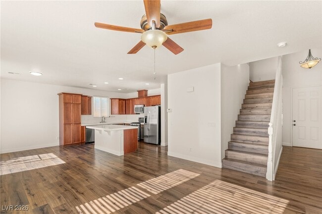 Building Photo - 6247 Sugartree Ave