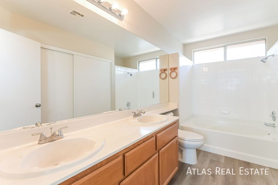 Building Photo - 959 Flapjack Dr