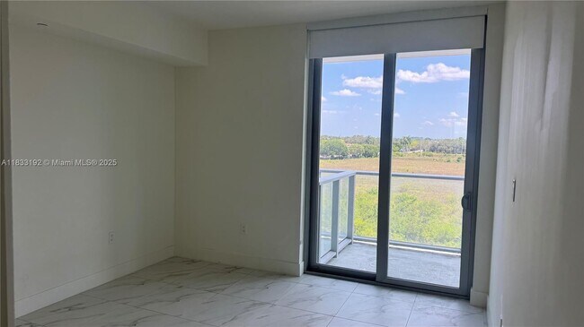 Building Photo - 2000 Metropica Wy