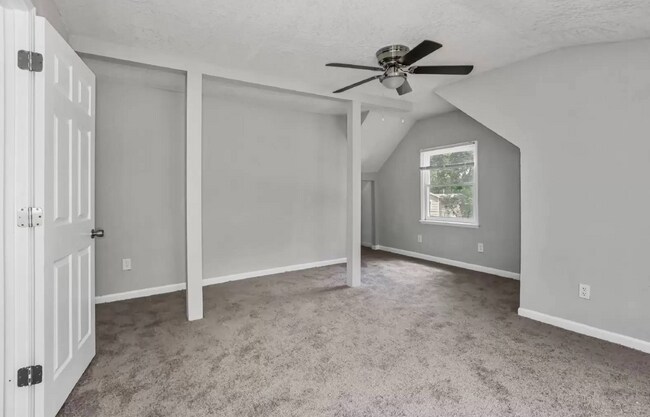 Building Photo - LOOK AT THIS GEM!  Schedule A Tour Today!!