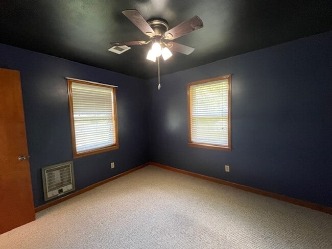 Building Photo - Renovated 3 Bedroom 1.5 Bath Home for Rent!