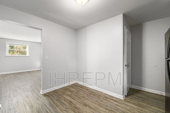 Building Photo - 280 Powell Cir