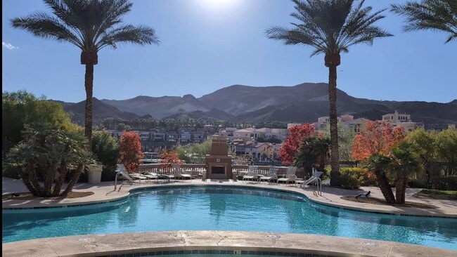 Building Photo - Lakefront Resort Living with Stunning Views in Lake Las Vegas!