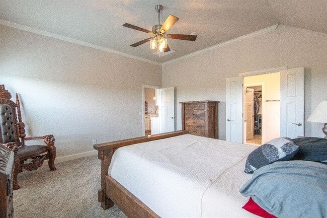 Building Photo - 2244 E Kellan Ct Terrace