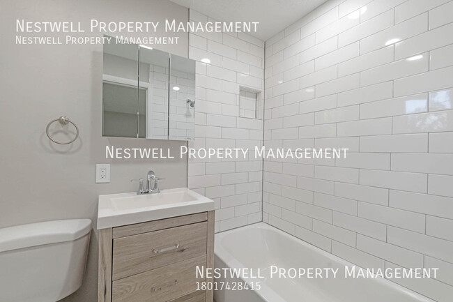 Building Photo - Beautiful 3-bed Duplex in Salt Lake City