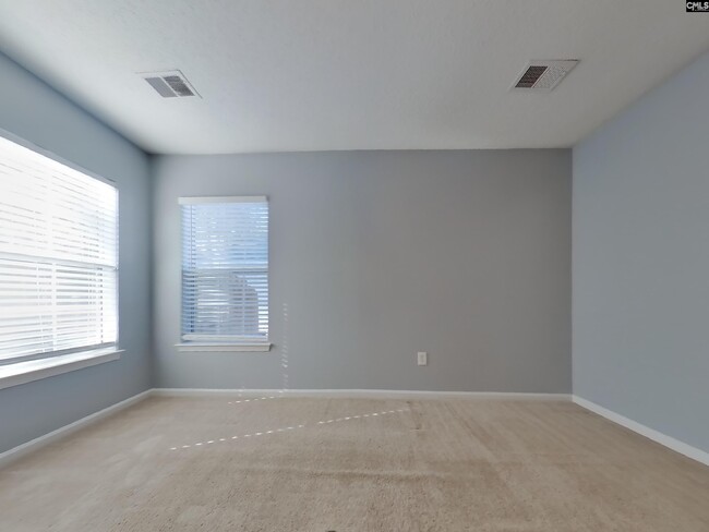 Building Photo - 156 Springway Dr