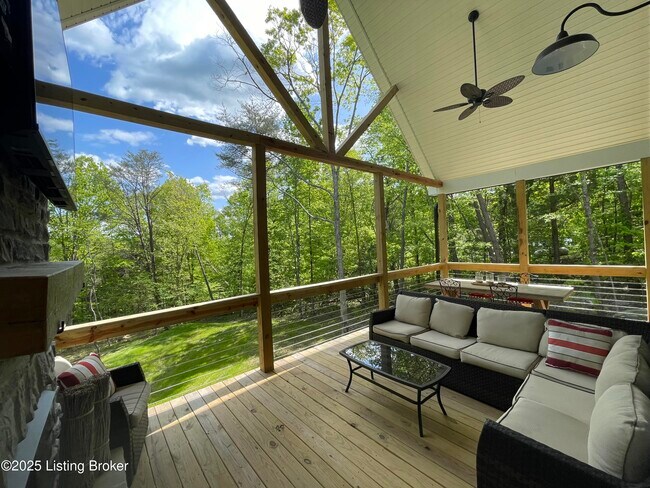 Building Photo - 84 Lakeside Dr