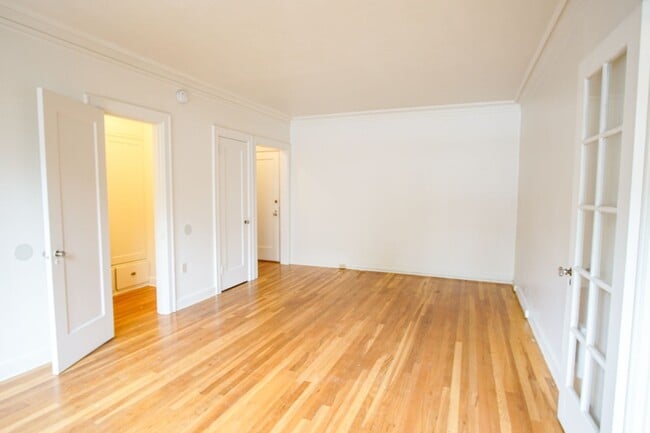 Building Photo - Ladd's Addition: Sunny Studio with Hardwoods + Lovely Architectural Appeal!